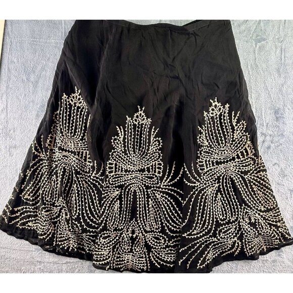 SOFT SURROUNDINGS Embroidered Midi Skirt Women’s Size M Black Tan Pleated Office - Picture 12 of 12